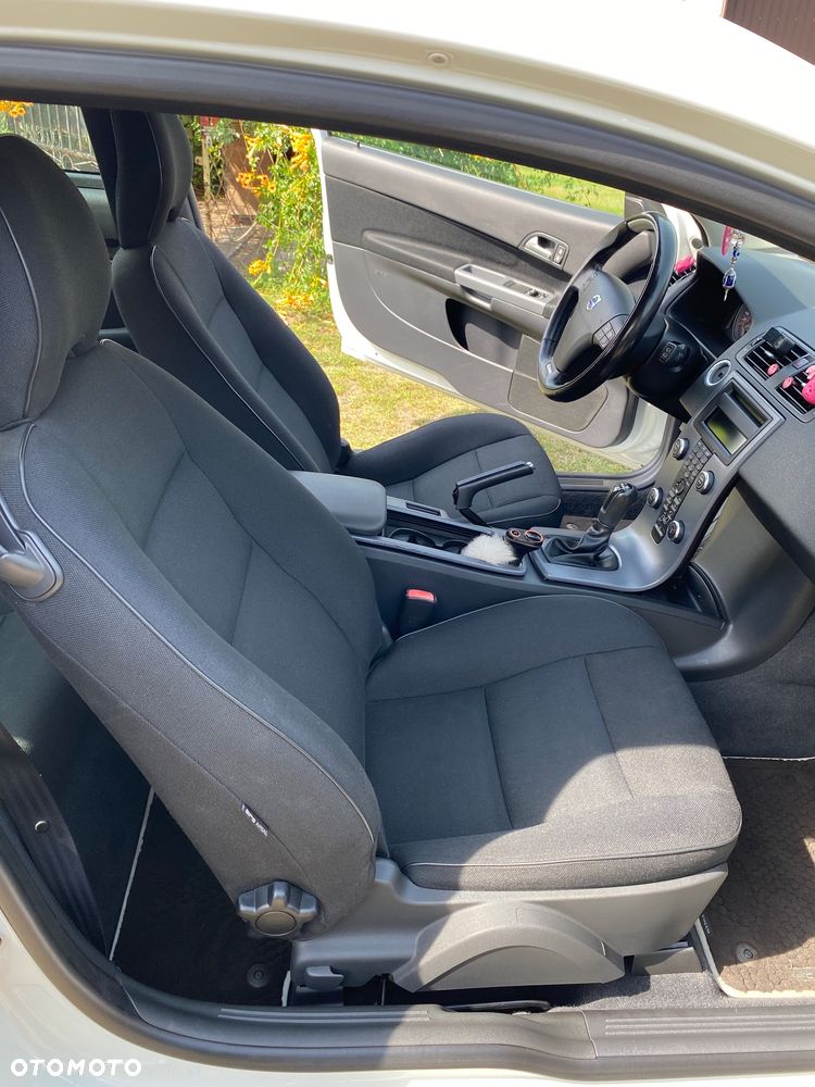 Volvo C30 D2 R-Design - 16