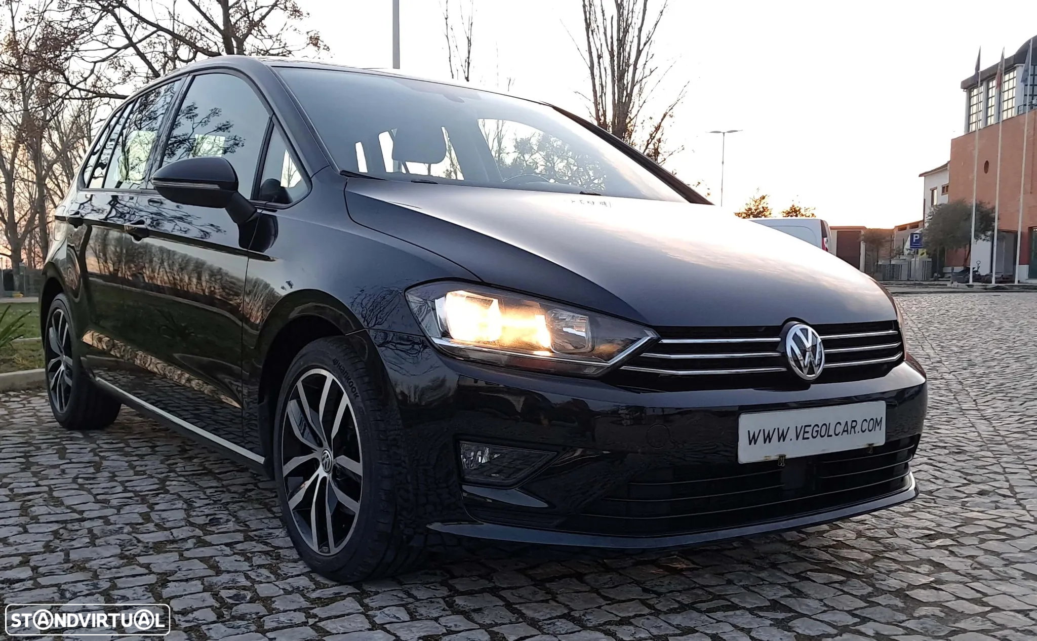 VW Golf Sportsvan 1.6 TDI BlueMotion Comfortline - 4