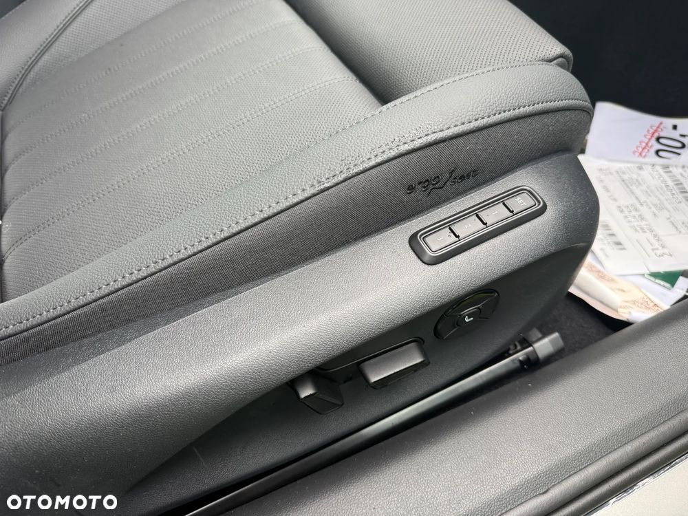 Skoda Superb 1.5 TSI Plug-in Hybrid Drive DSG - 12