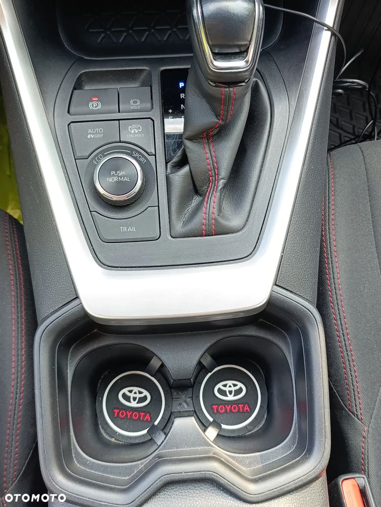 Toyota RAV4 - 14