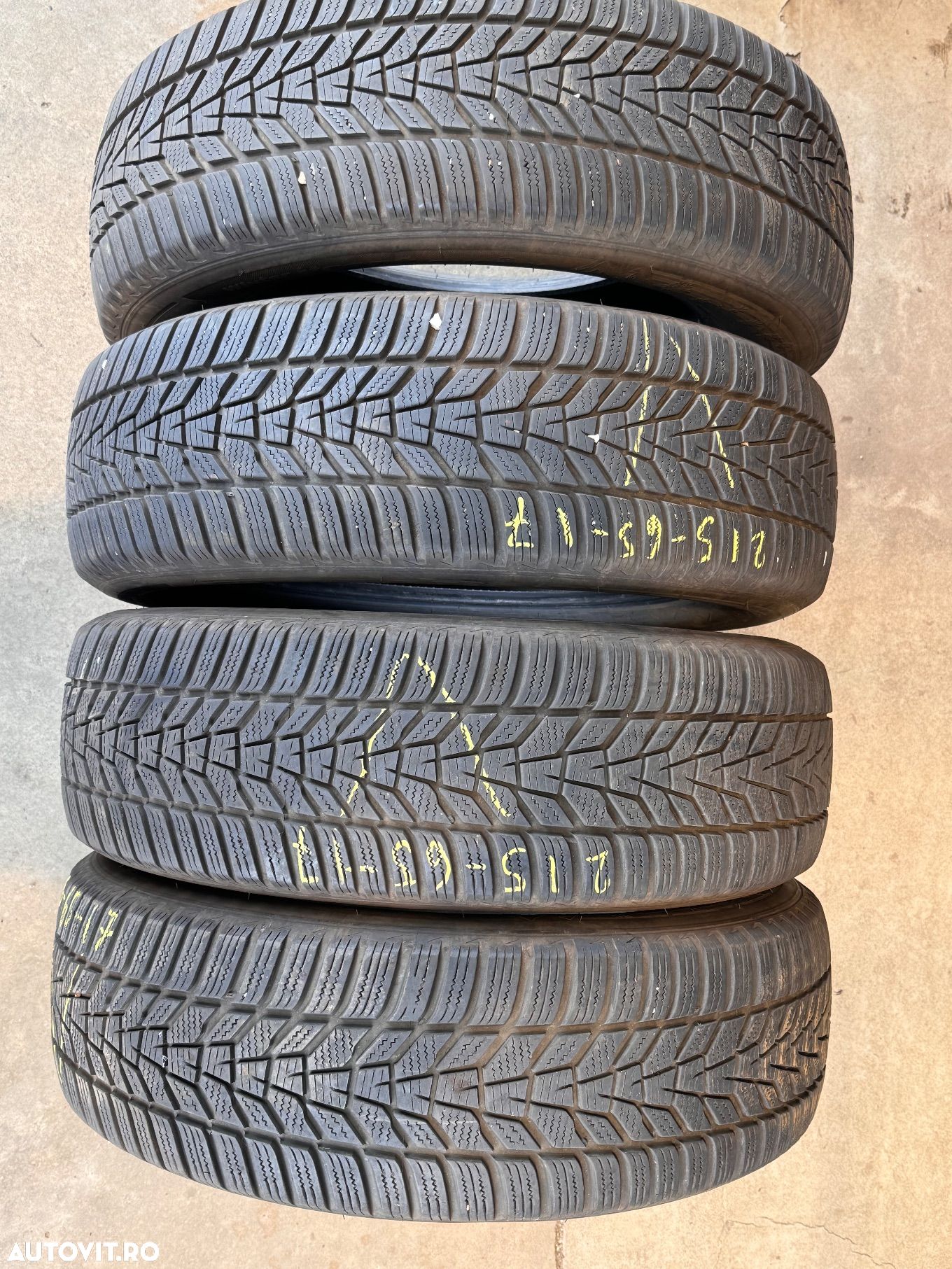 Vând 4 anvelope 215/65/17 hankook de iarnă ca noi - 1