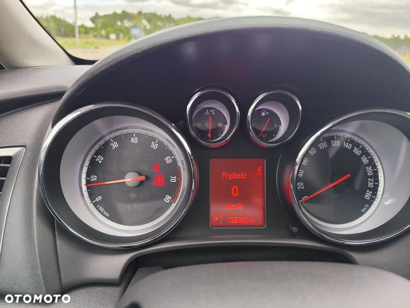 Opel Astra 1.6 Turbo Automatik - 24