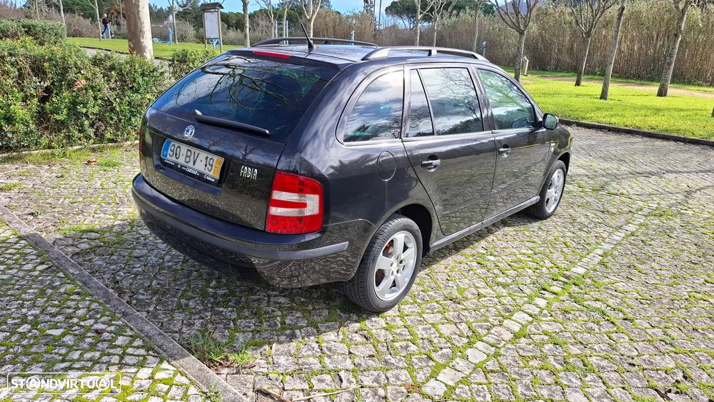 Skoda Fabia Break 1.2 Active - 3