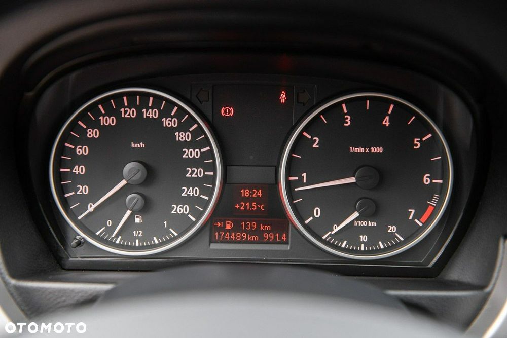 BMW Seria 3 - 26