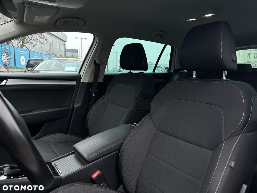 Skoda Superb 2.0 TDI SCR Ambition DSG - 12