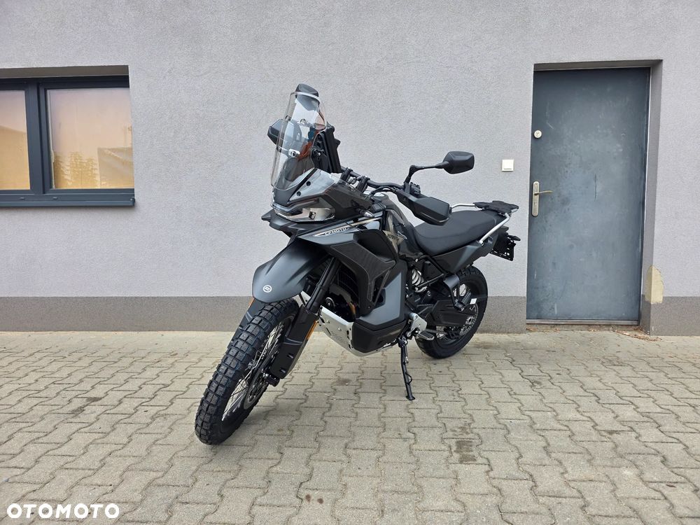 CFMoto 1000 MT-X - 12