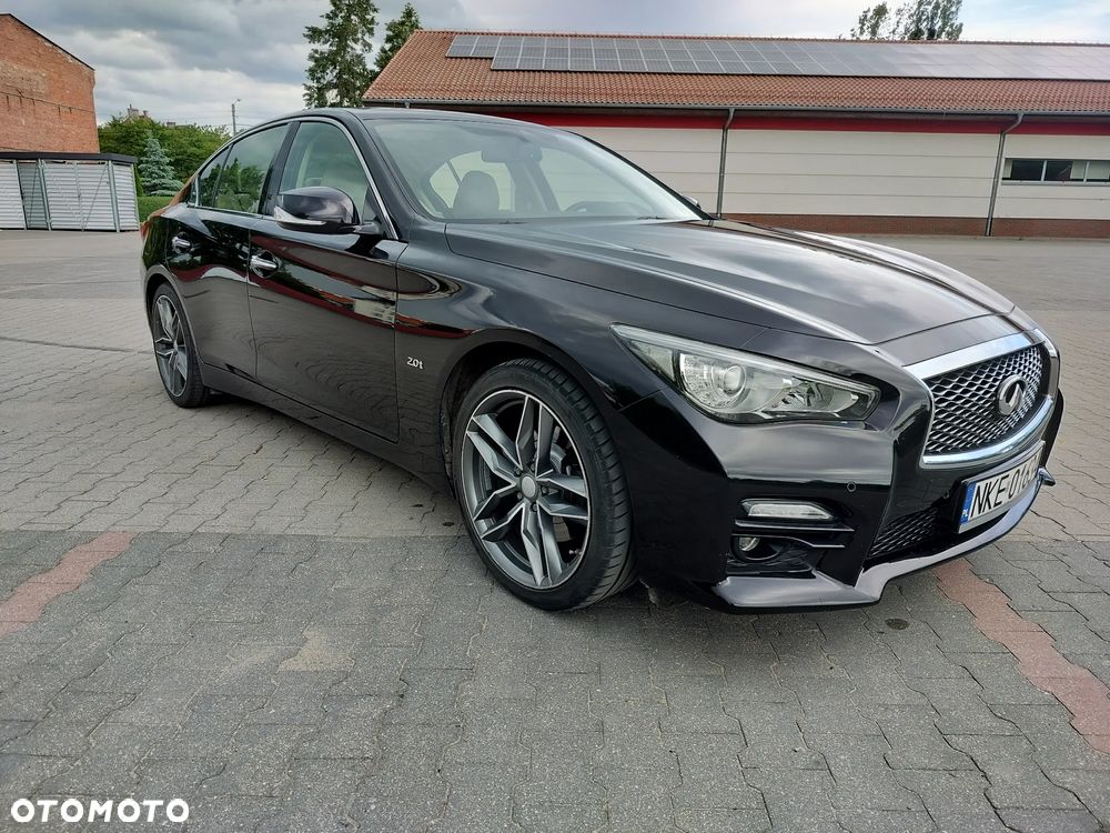 Infiniti Q50 2.0t Sport Sound Studio by Bose - 6