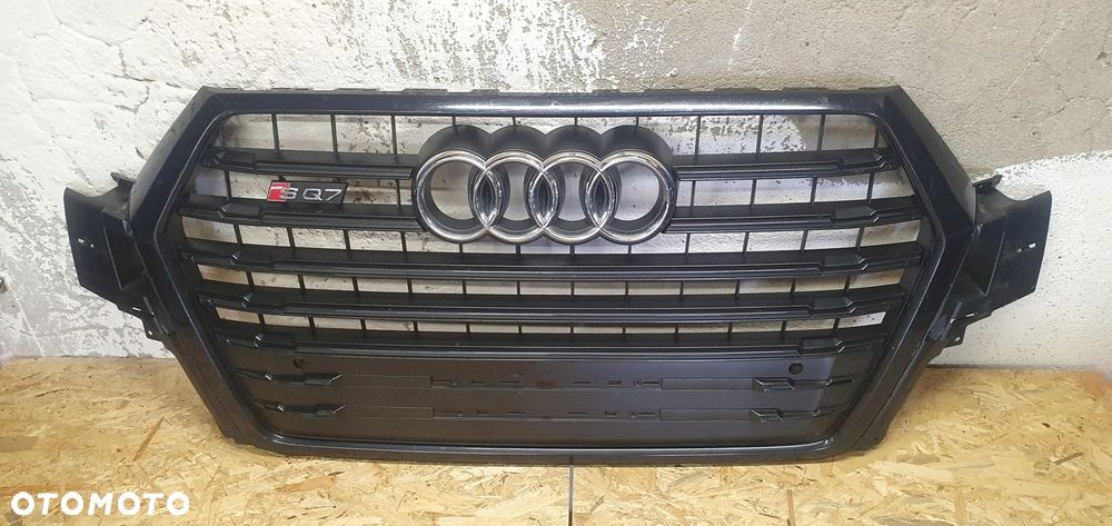 Atrapa Grill Audi SQ7 4M0853651 Black EDITION - 4