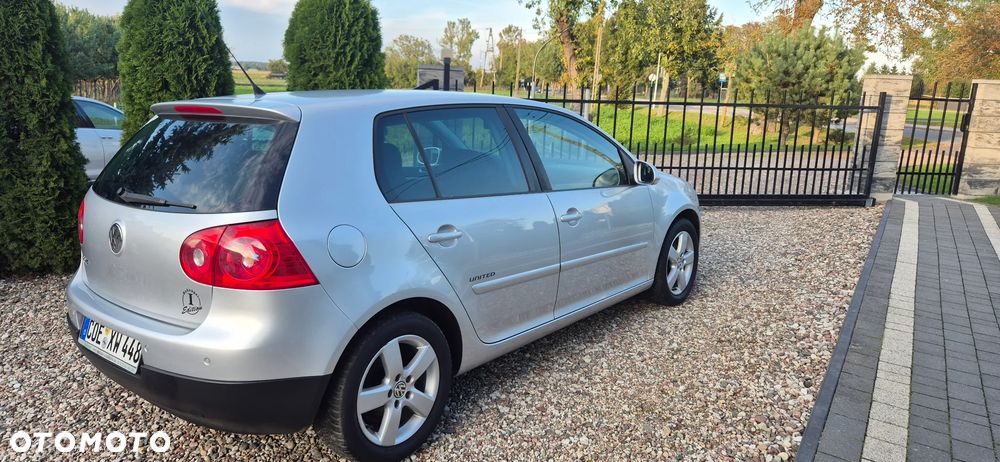 Volkswagen Golf 1.6 United - 13