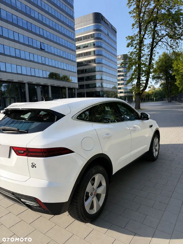 Jaguar E-Pace 1.5 P160 mHEV S - 4