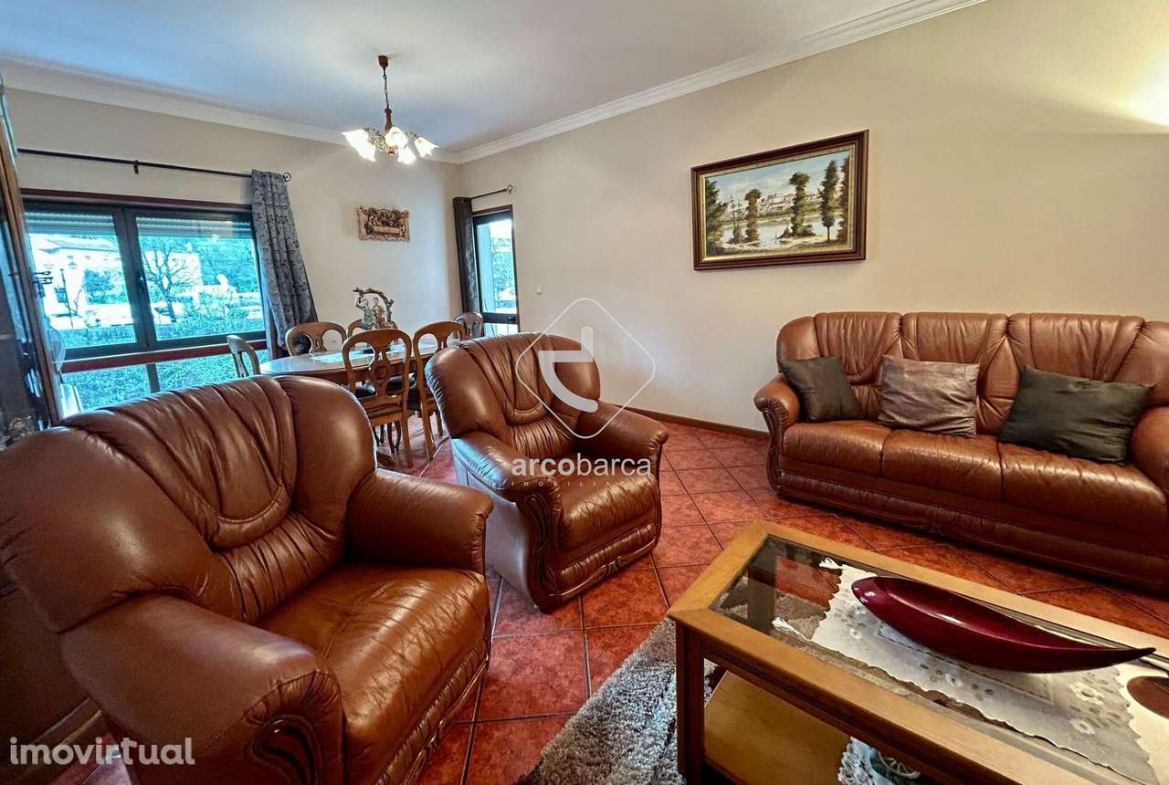 Apartamento T2, centro, garagem, 2 varandas - Arcos de Valdevez - Grande imagem: 2/19