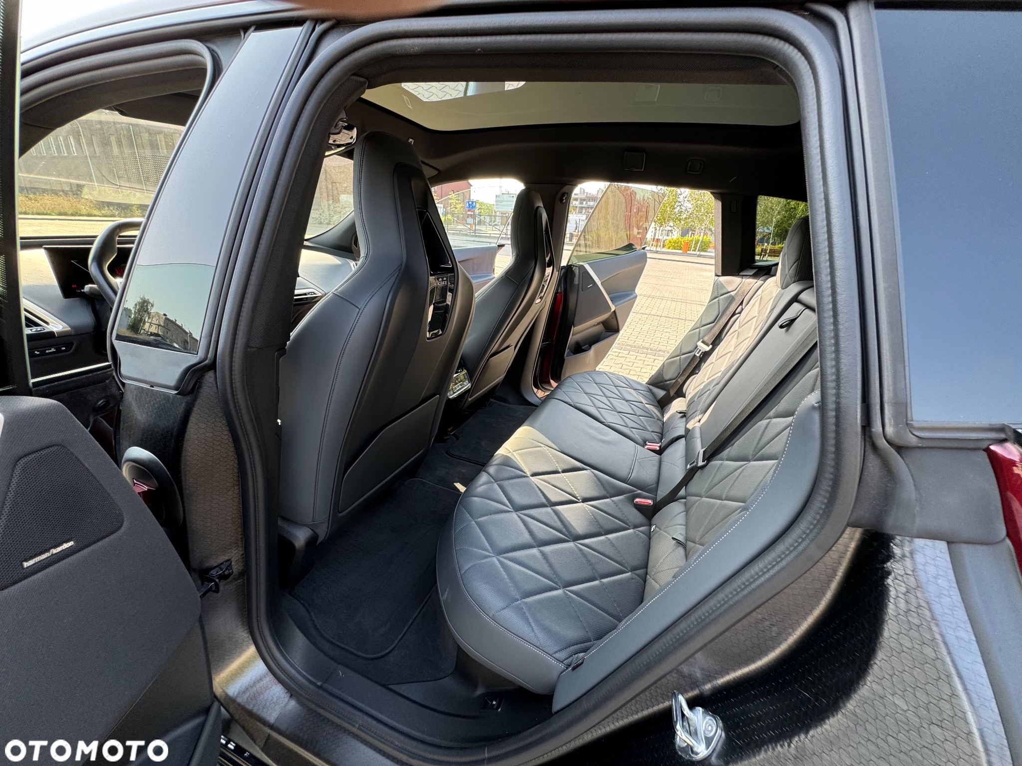 BMW iX xDrive40 76.6kWh Signature - 19