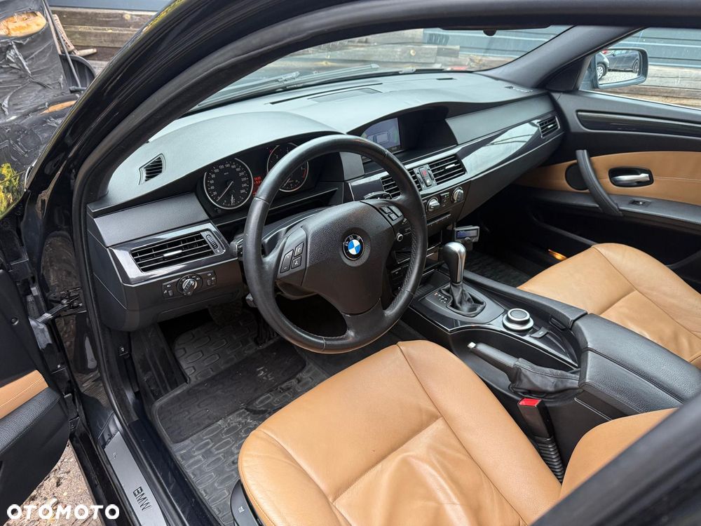 BMW Seria 5 520d - 12