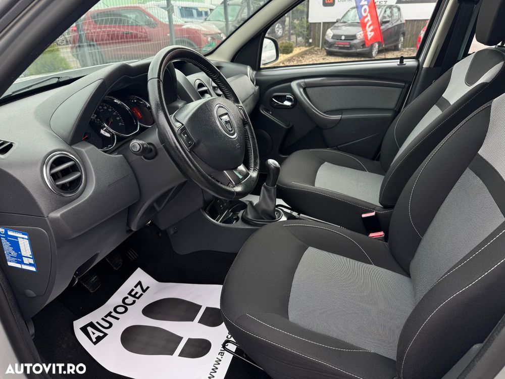 Dacia Duster SCe 115 4x2 Laureate - 9