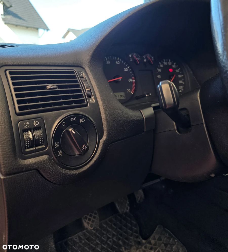 Volkswagen Golf 1.4 Comfortline - 13