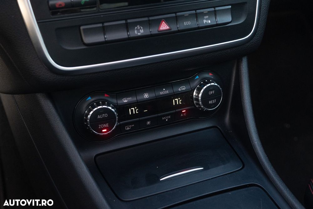 Mercedes-Benz CLA 220 - 13