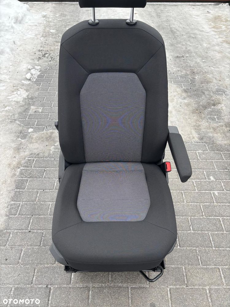 Fotel pasażera podłokietniki VW Crafter II MAN TGE - 9