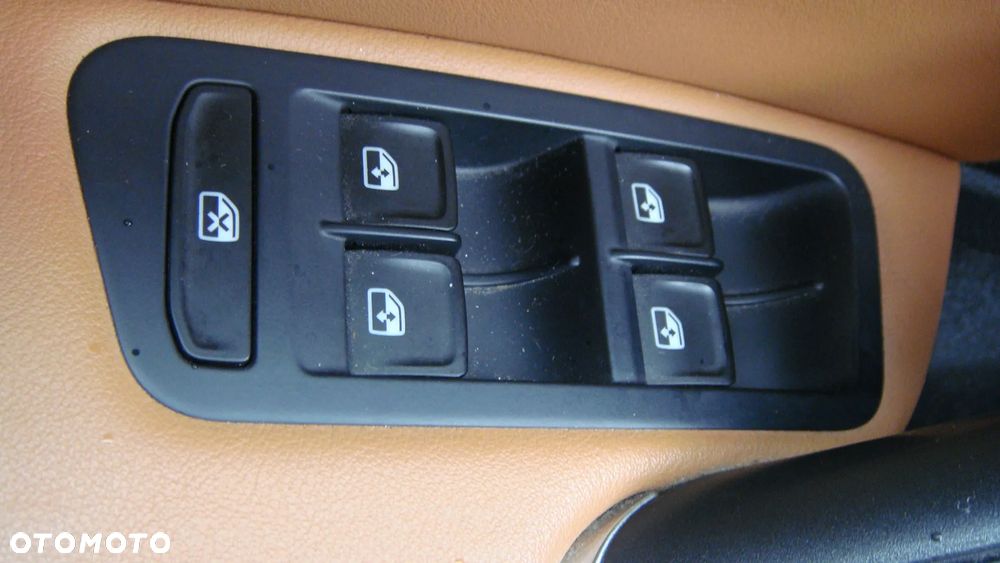 Volkswagen Golf VII 1.6 TDI BMT Highline DSG - 20