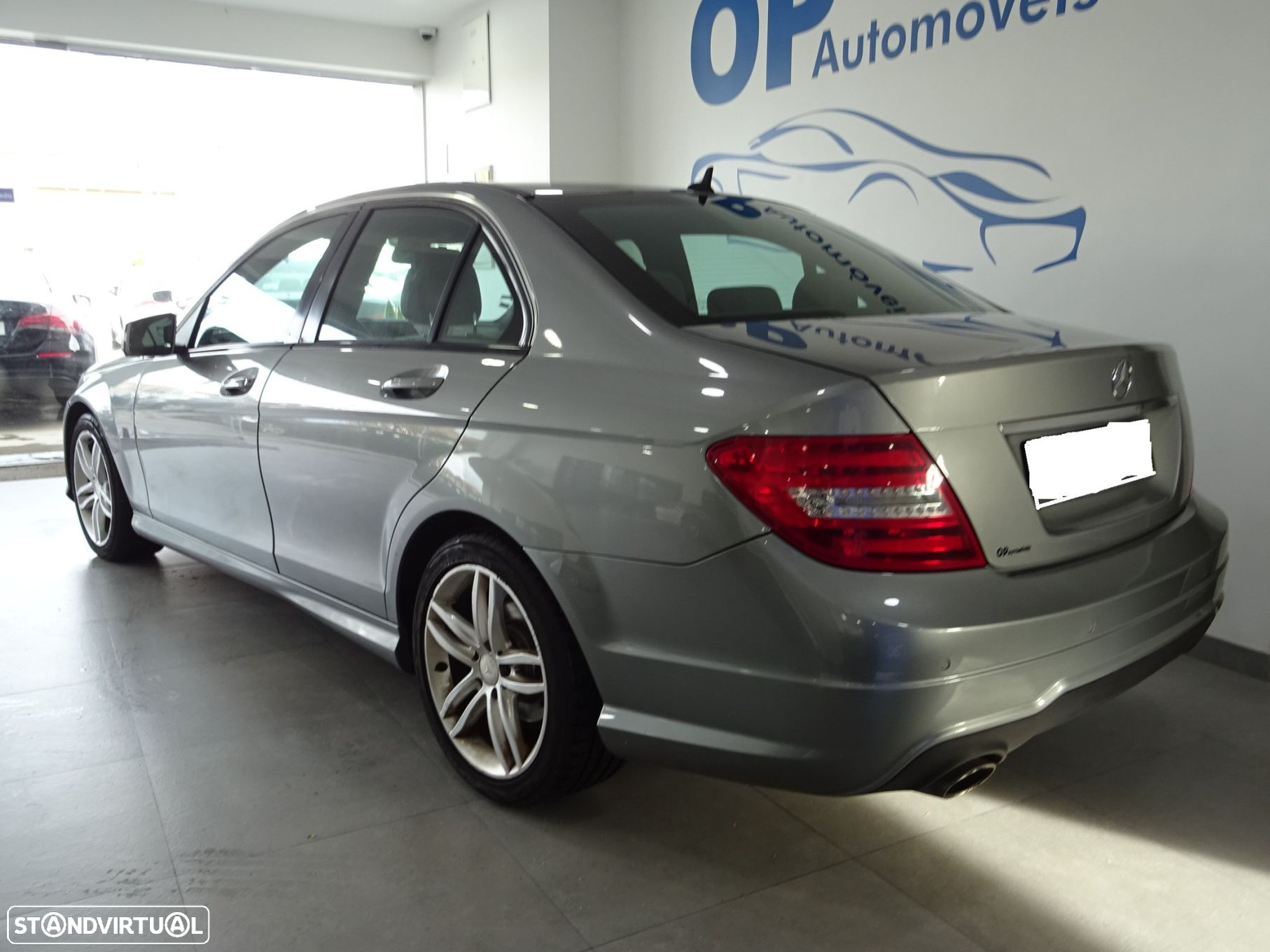 Mercedes-Benz C 200 - 3