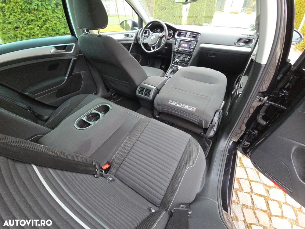 Volkswagen Golf 2.0 TDI BlueMotion Technology Cup - 38