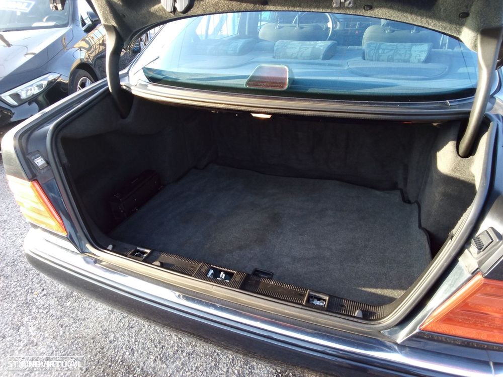 Mercedes-Benz E 300 TD Classic - 9