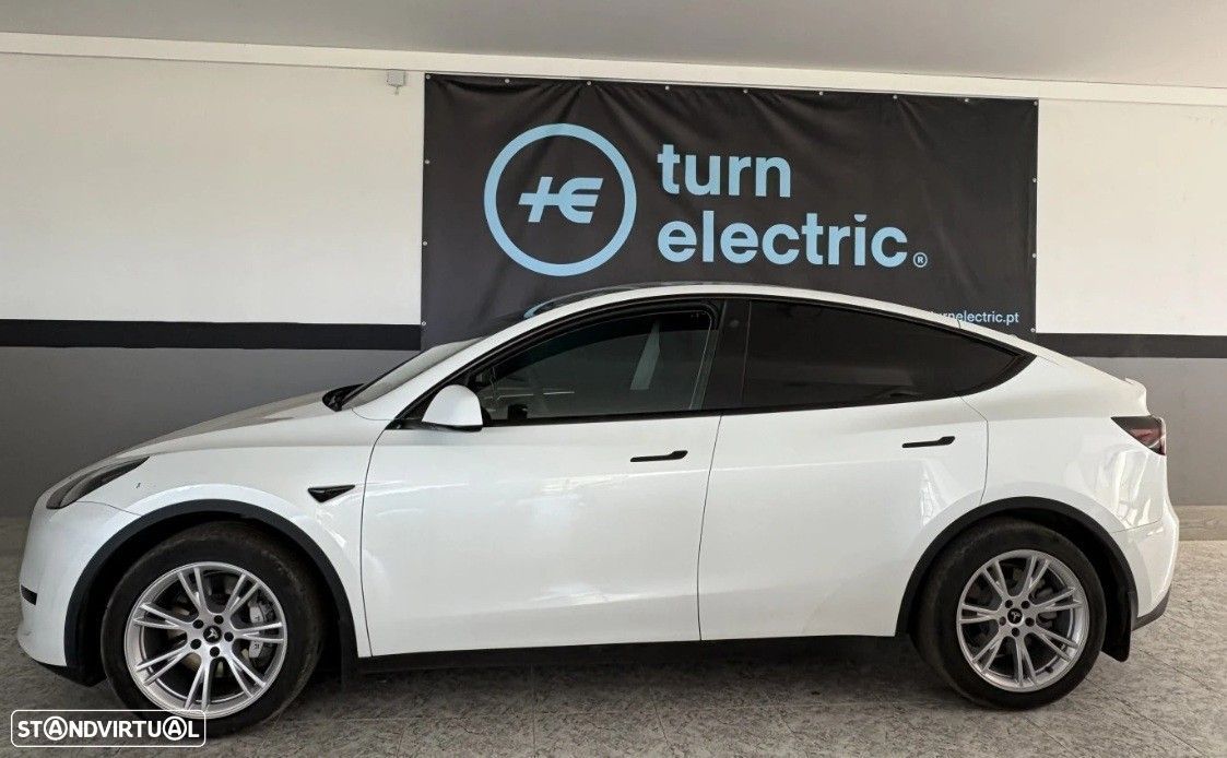 Tesla Model 3 Standard Range Plus RWD - 1