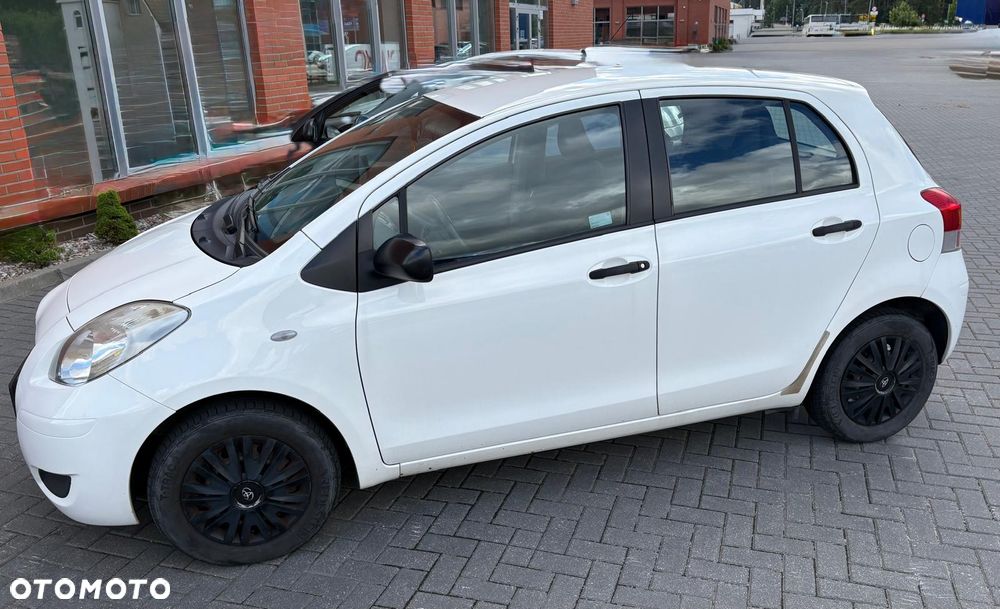 Toyota Yaris 1.0 Luna - 3