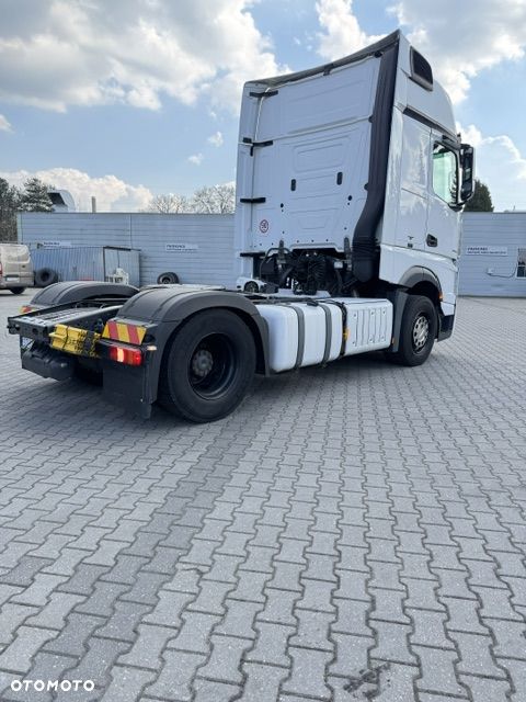 Mercedes-Benz Actros - 6