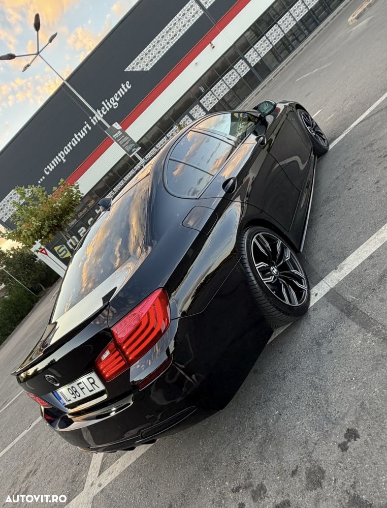 BMW Seria 5 530d xDrive AT - 2