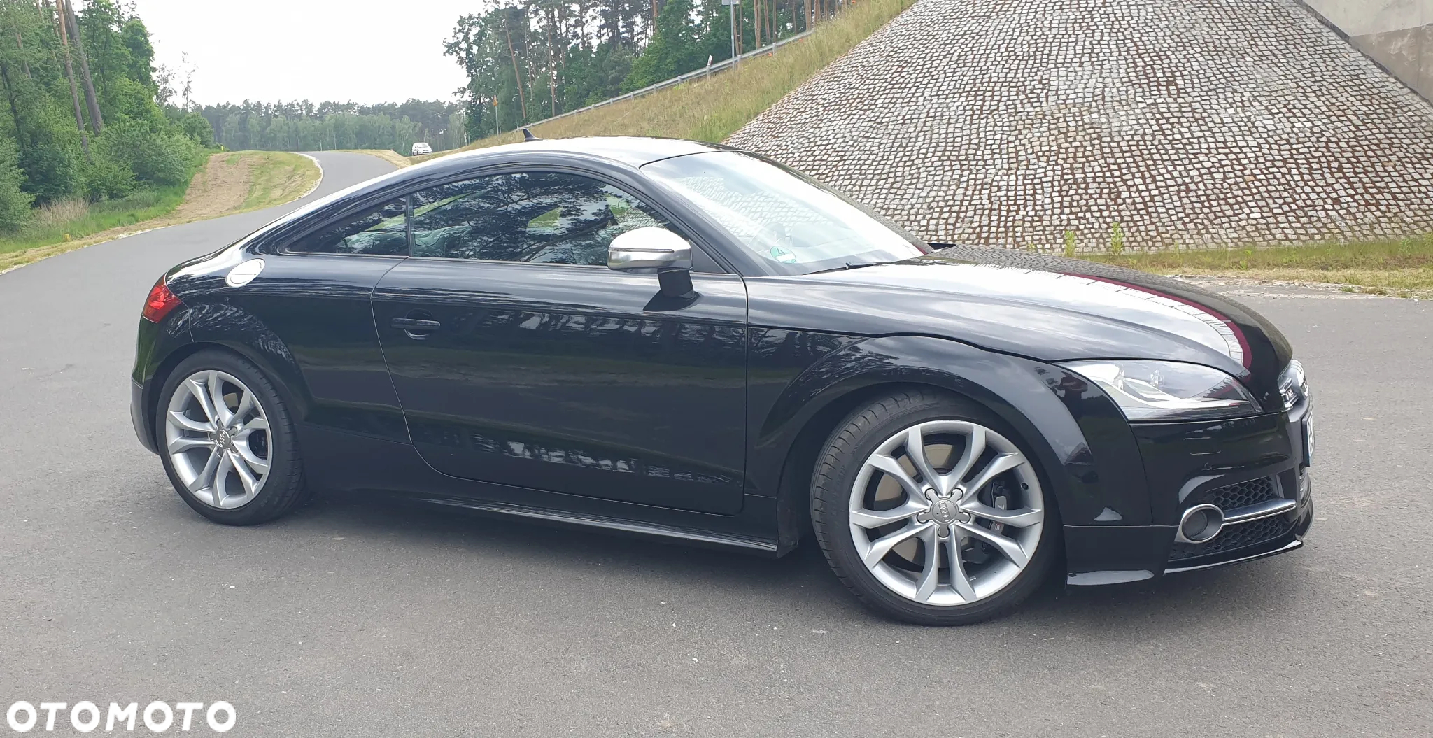 Audi TT S Coupé - 14
