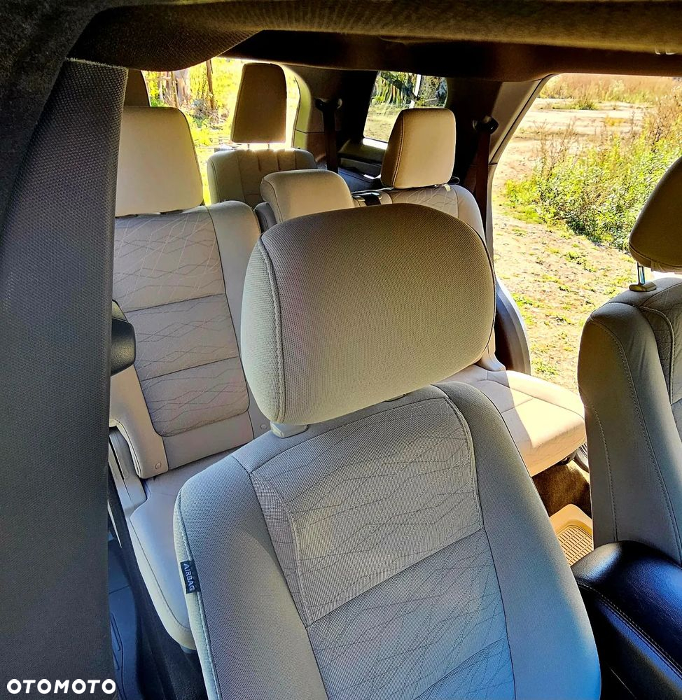 Ford Explorer - 5