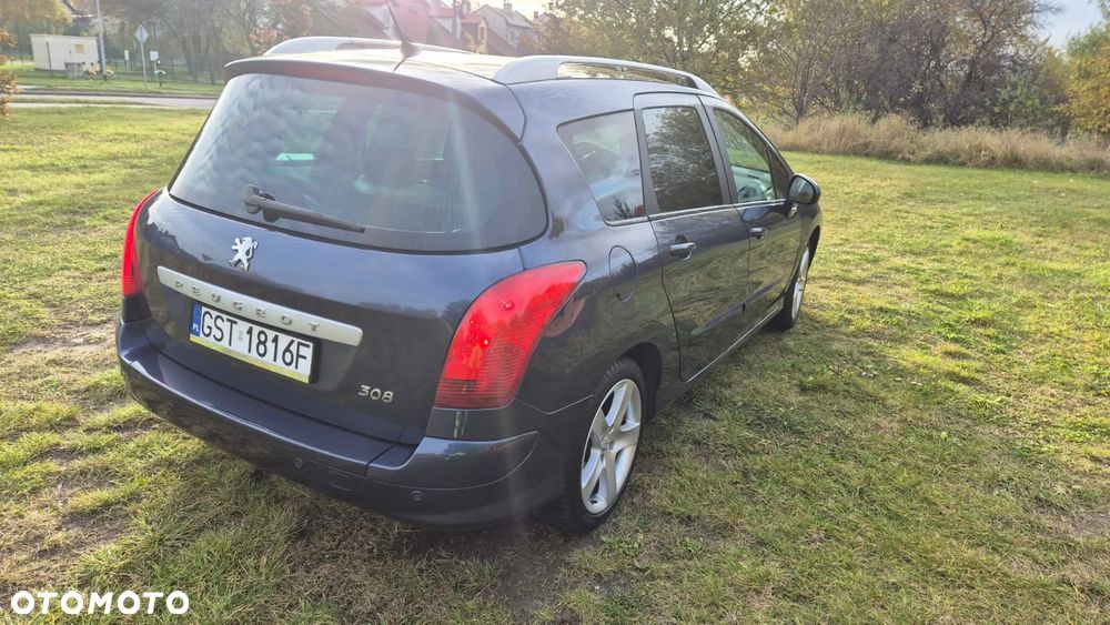Peugeot 308 SW HDi FAP 135 Platinum - 2