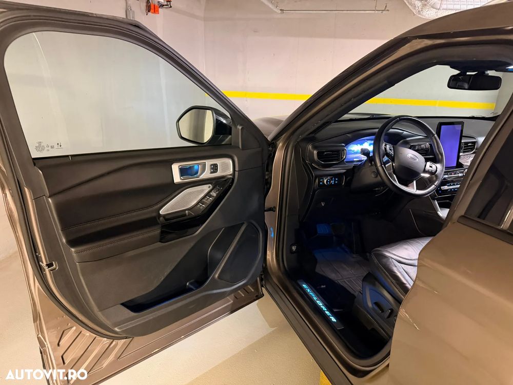Ford Explorer 3.0 PHEV Platinum - 10