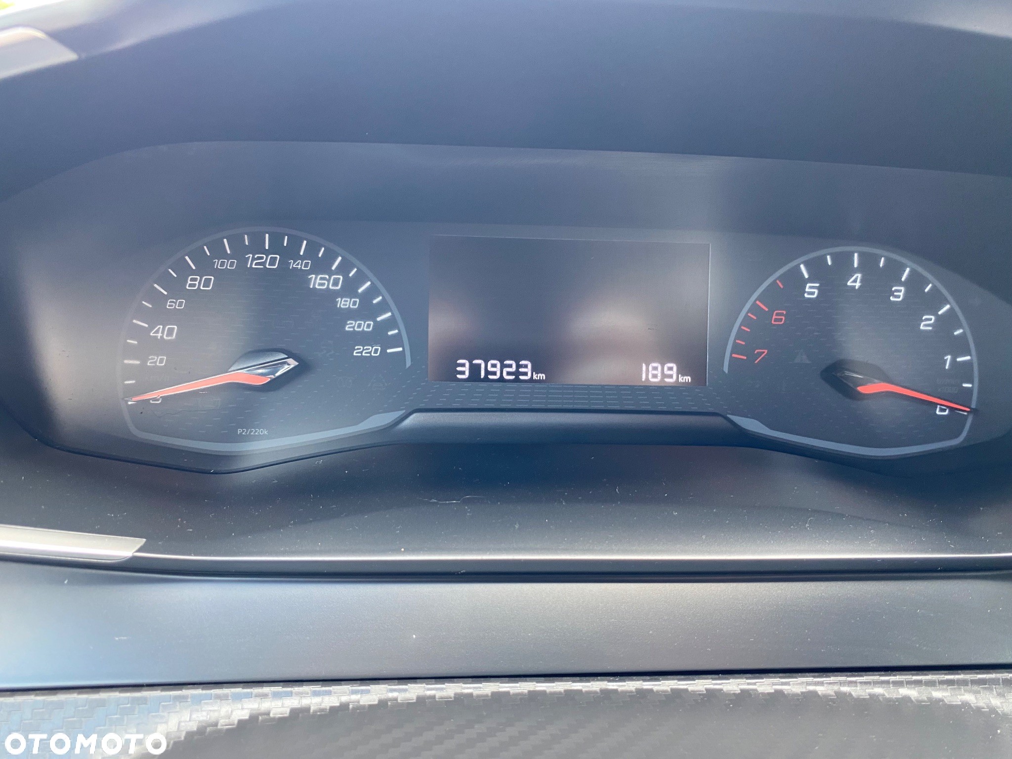 Peugeot 208 1.2 PureTech Style S&S - 9