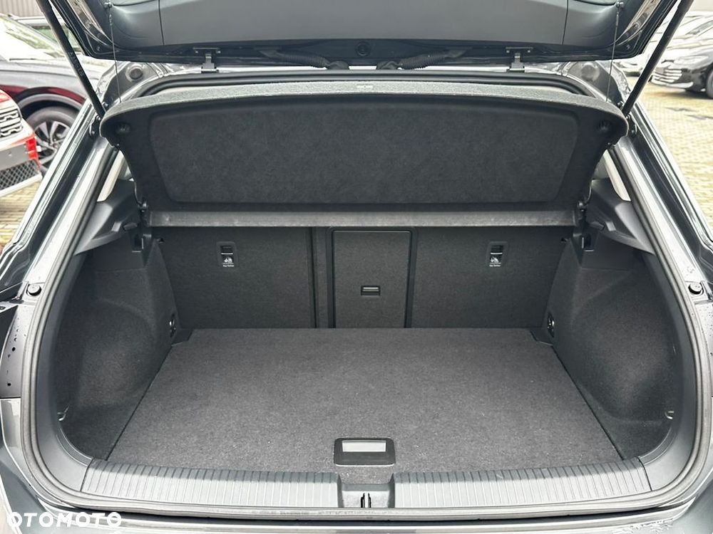 Volkswagen T-Roc - 22