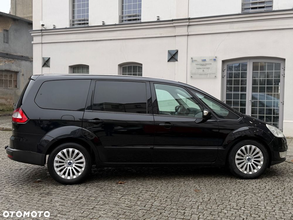 Ford Galaxy - 12