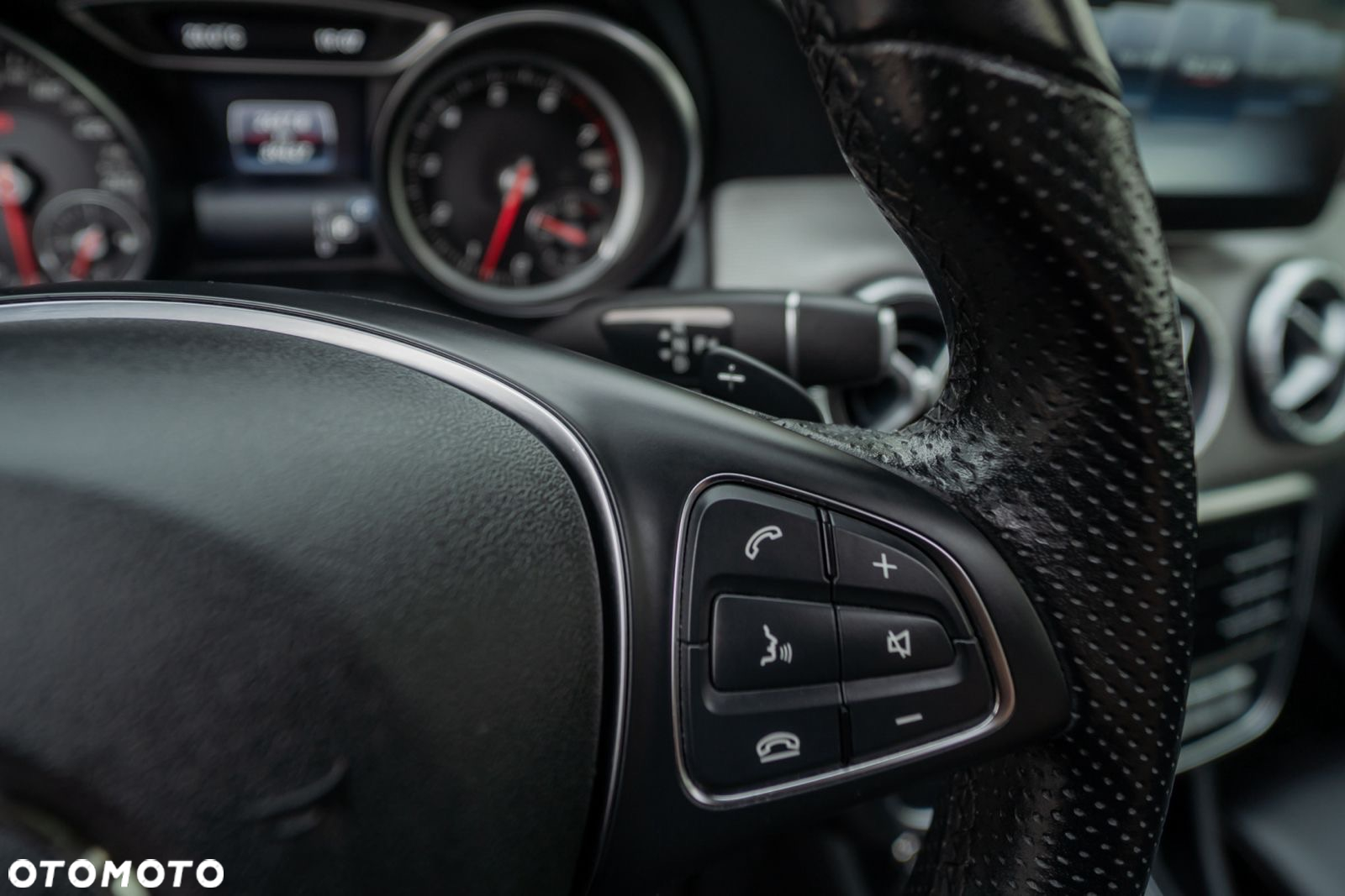 Mercedes-Benz CLA 250 4Matic 7G-DCT - 26