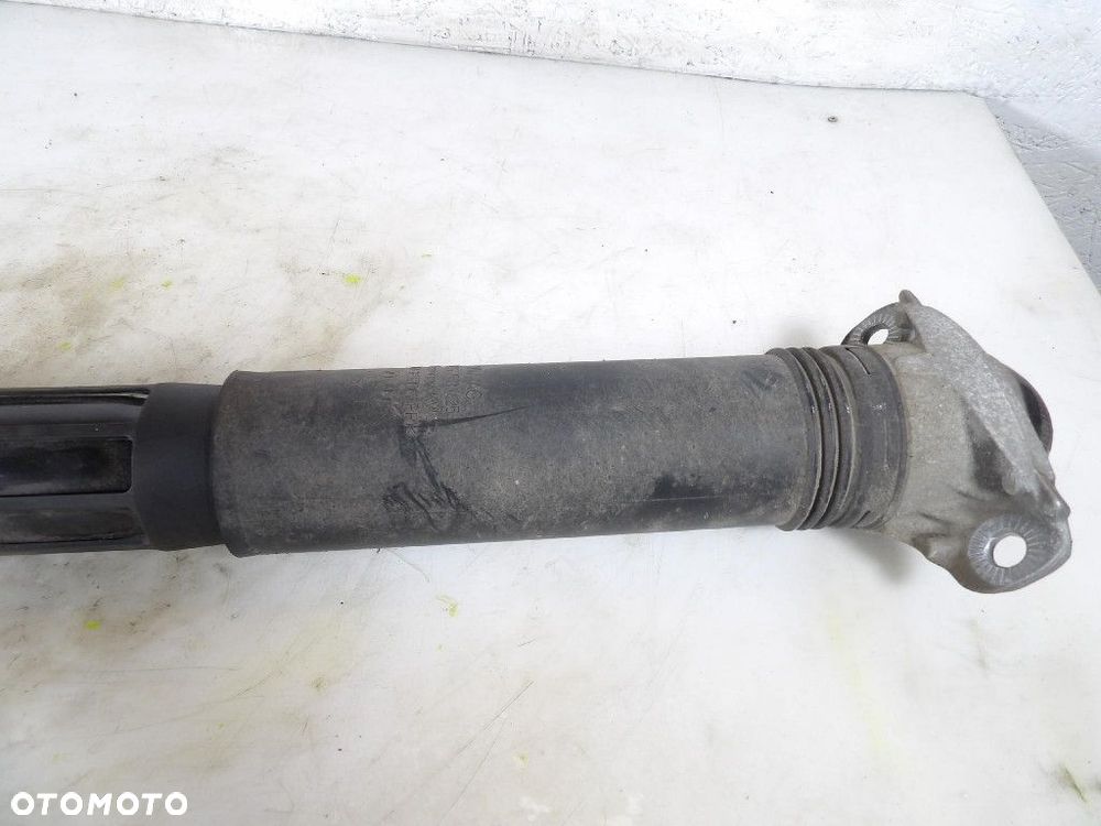 SKODA SUPERB IV 4 KOMBI AMORTYZATOR TYŁ LEWY KYB-0301-100-218 - 3