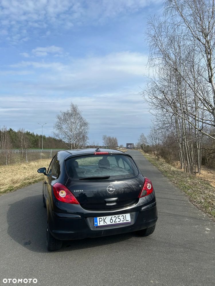 Opel Corsa 1.2 16V Easytronic Cosmo - 2