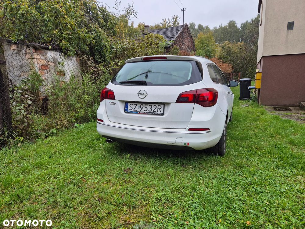 Opel Astra GTC 1.4 Turbo - 5