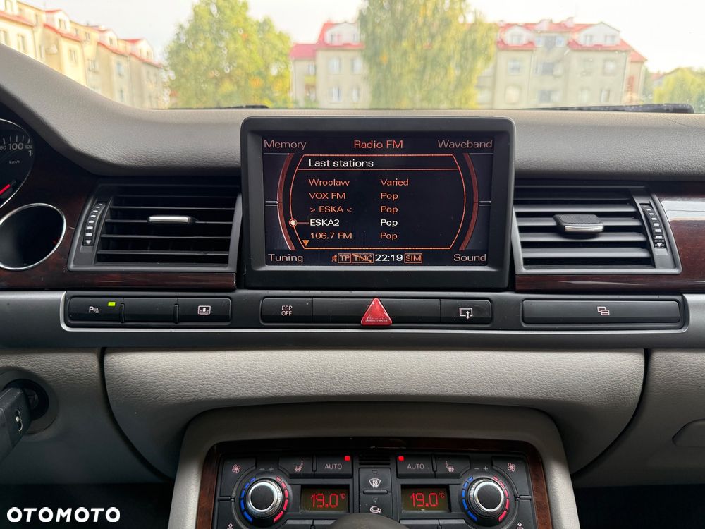 Audi A8 3.7 Quattro - 36
