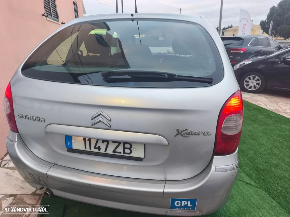 Citroën Xsara Picasso 1.6i Premier - 19