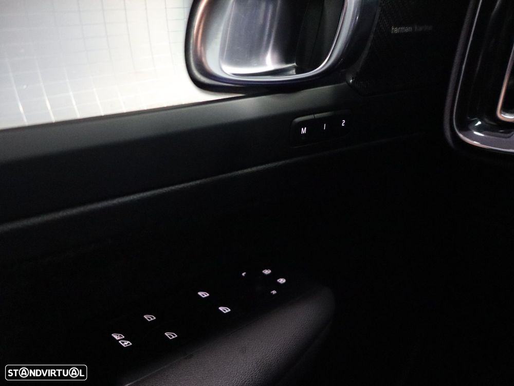 Volvo XC 40 1.5 T5 PHEV Plus Bright - 19