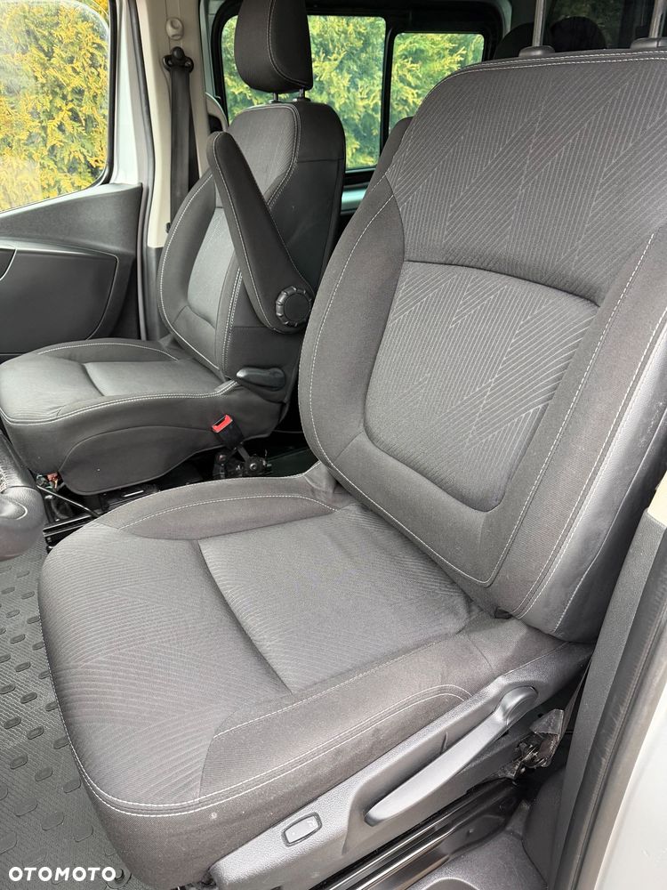 Renault Trafic - 21