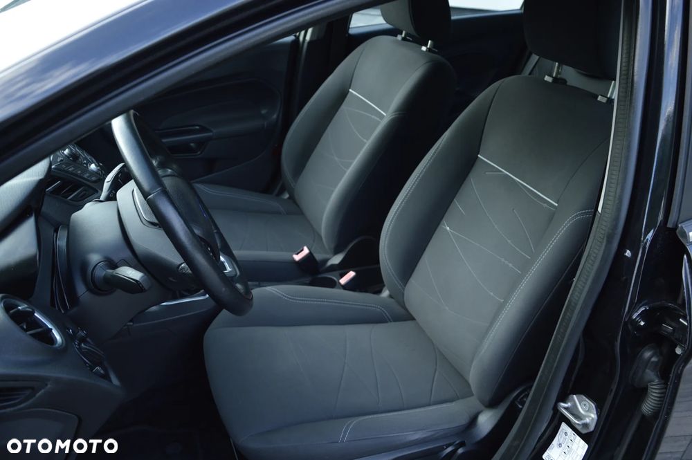 Ford Fiesta 1.25 Celebration - 10