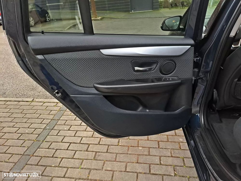 BMW 216 Gran Tourer d 7L Advantage - 17