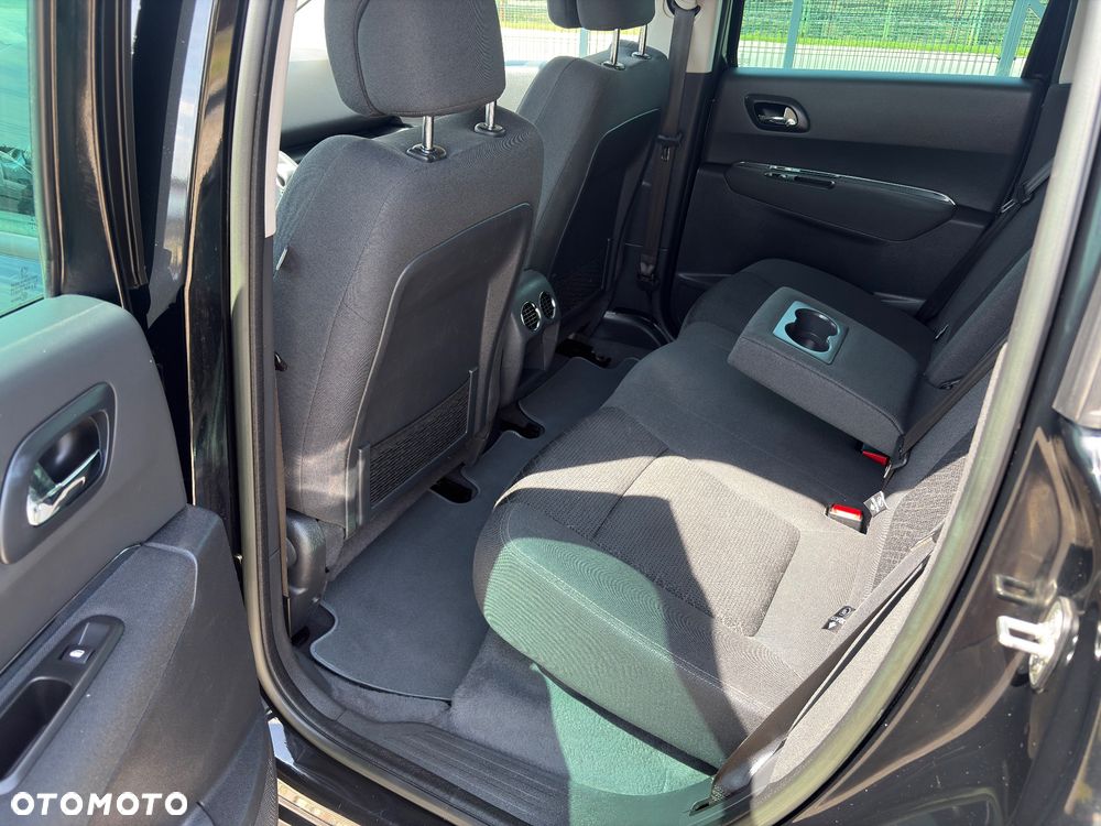 Peugeot 3008 HDi FAP 115 Style - 11