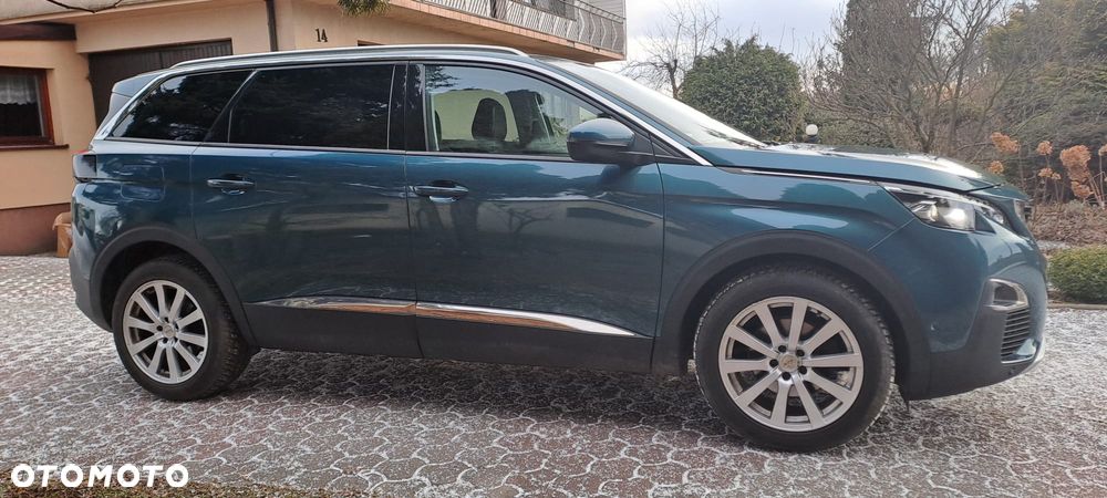 Peugeot 5008 - 3