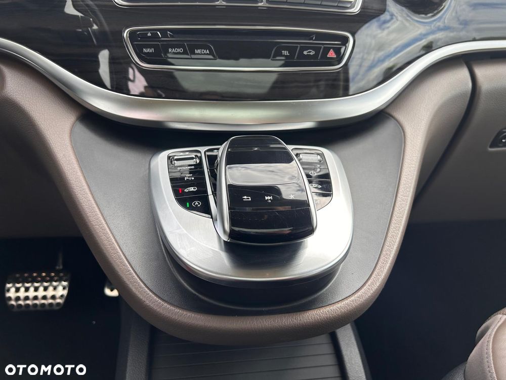 Mercedes-Benz Klasa V 300 d 4-Matic Avantgarde 9G-Tronic (długi) - 35