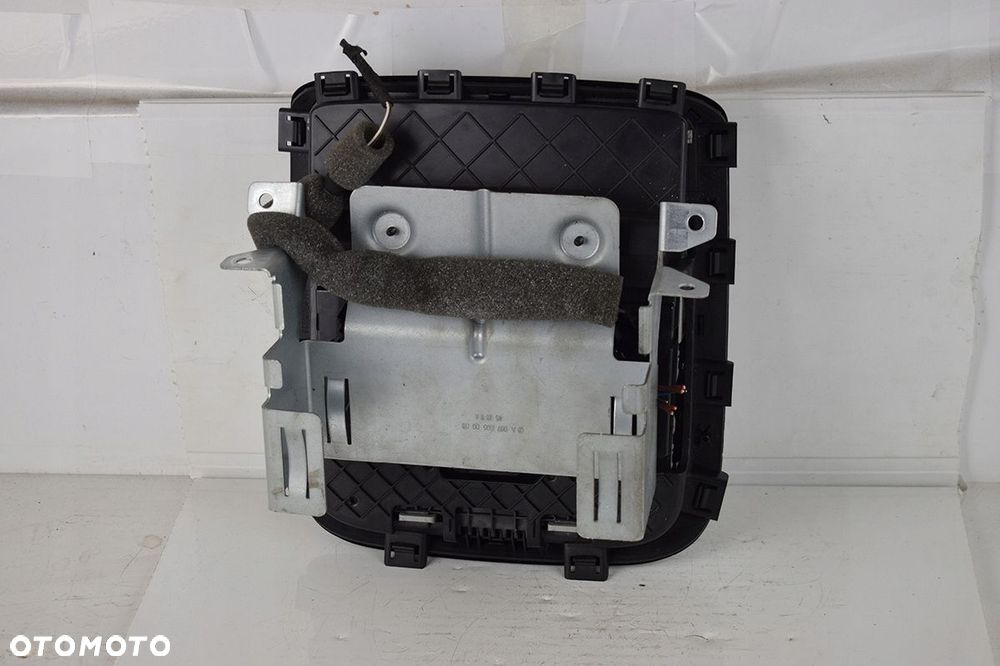lampka wnętrza * kabiny oryginał sos mercedes sprinter w907 w910 - 2